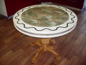 Сборка круглого стола в Королёве